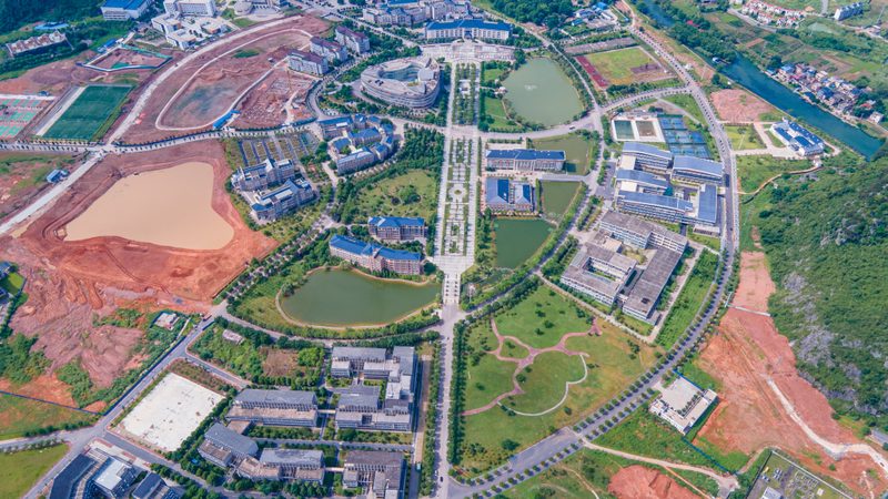 揭秘深圳SMT贴片加工：核心技术解析与选择要点